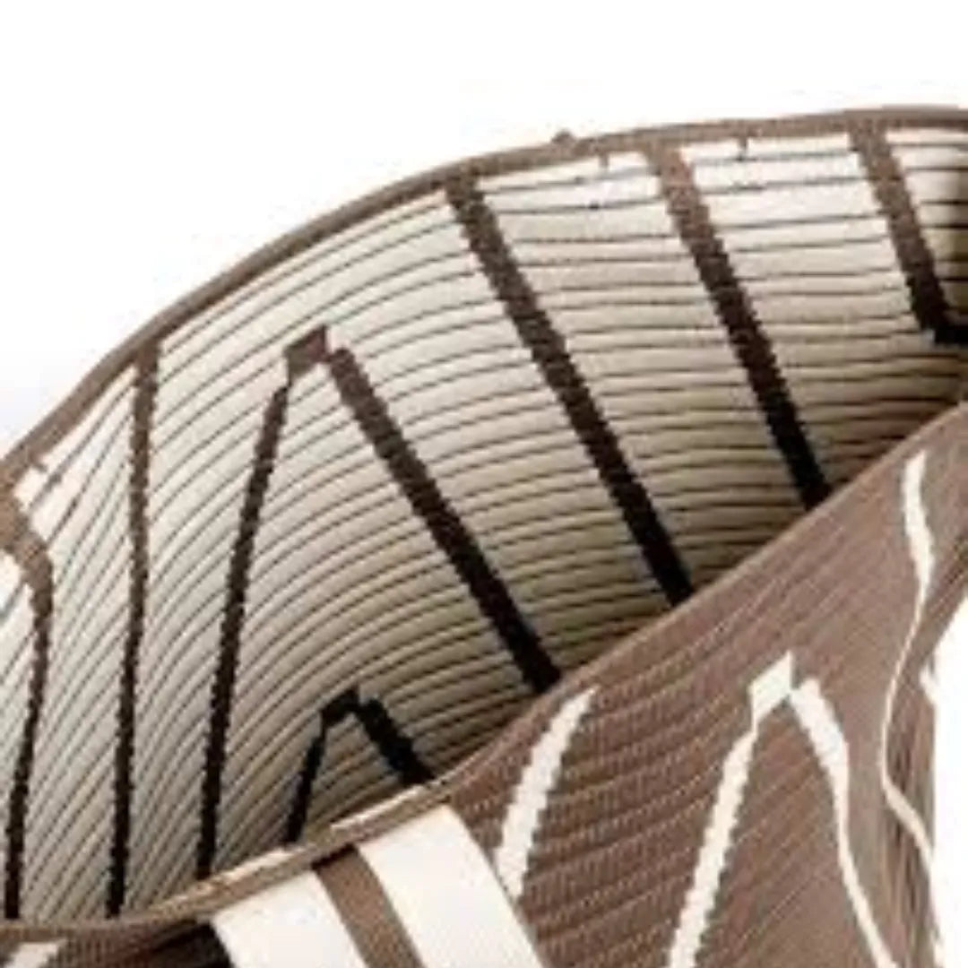 BOLSO TEJIDO A MANO: el toque chic que combina con todo